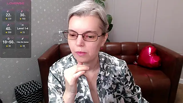 Cutie Erikaa1 online show from 03/04/26, 02:19