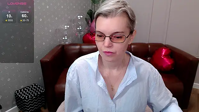 Cutie Erikaa1 online show from 03/07/26, 02:18