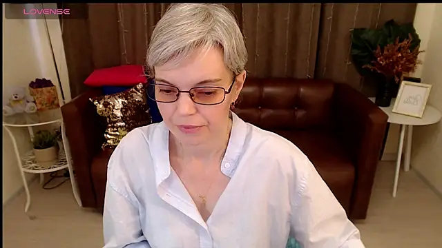 Snapshot of Cutie_Erikaa1 chatting on 03/07/25, 05:40 Cutie Erikaa1 online show from 03/07/25, 05:40