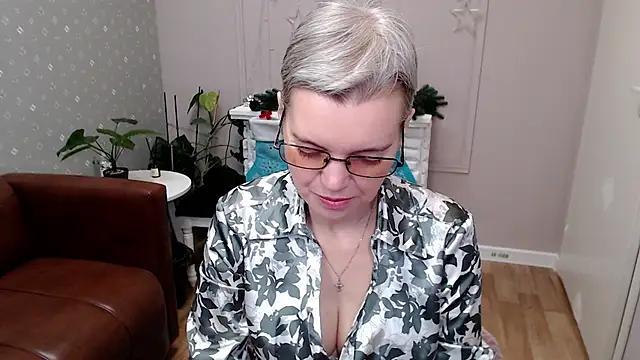 Cutie Erikaa1 online show from 01/18/26, 02:26