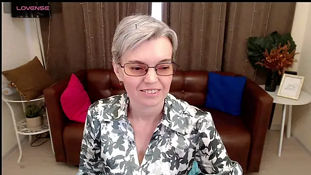 Snapshot of Cutie_Erikaa1 chatting on 03/09/25, 05:33 Cutie Erikaa1 online show from 03/09/25, 05:33