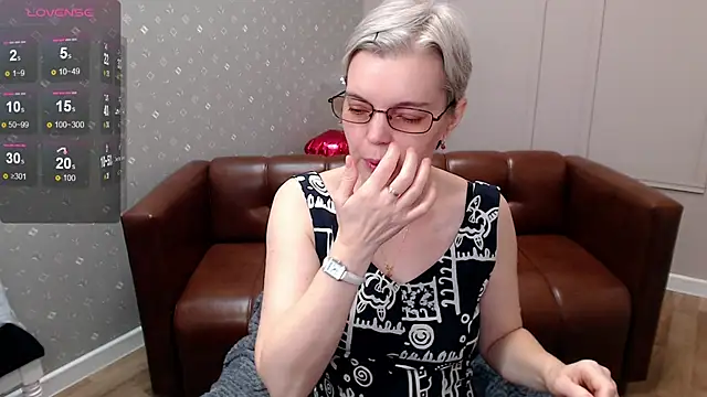 Cutie Erikaa1 online show from 03/21/26, 02:24