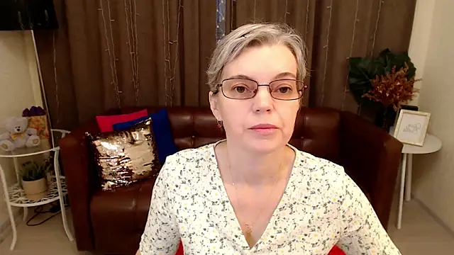 Snapshot of Cutie_Erikaa1 chatting on 03/14/25, 02:20 Cutie Erikaa1 online show from 03/14/25, 02:20