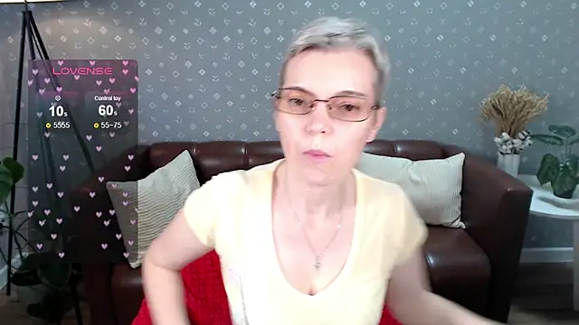 Snapshot of Cutie_Erikaa1 chatting on 09/12/25, 11:32 Cutie Erikaa1 online show from 09/12/25, 11:32