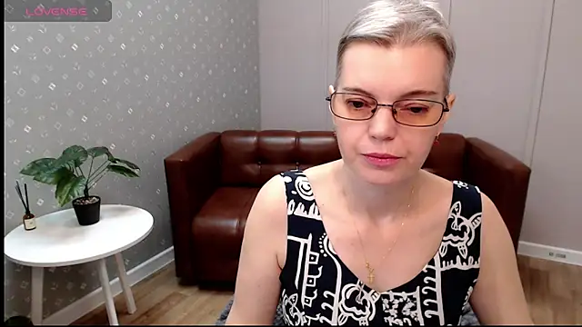 Snapshot of Cutie_Erikaa1 chatting on 11/29/25, 02:23 Cutie Erikaa1 online show from 11/29/25, 02:23