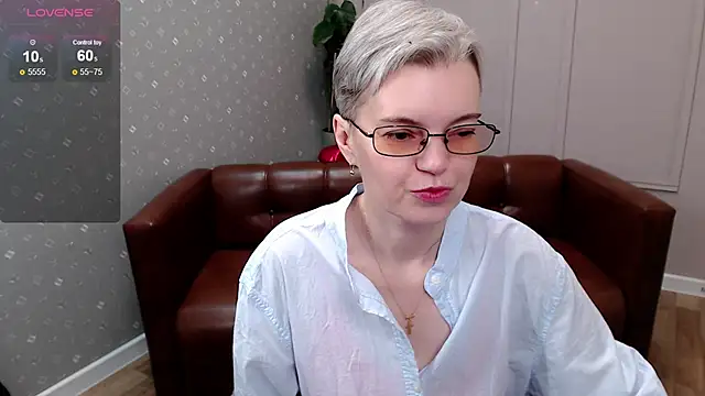 Cutie Erikaa1 online show from 04/09/26, 02:13