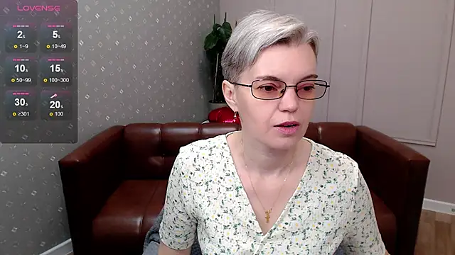 Cutie Erikaa1 online show from 04/03/26, 02:18