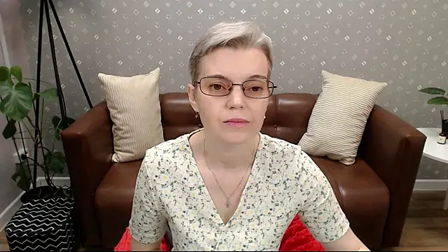 Snapshot of Cutie_Erikaa1 chatting on 09/25/25, 02:17 Cutie Erikaa1 online show from 09/25/25, 02:17