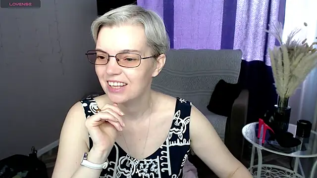 Cutie Erikaa1 online show from 05/22/26, 02:20
