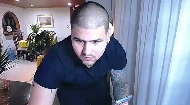 Snapshot of pitbullveryhot chatting on 02/09/25, 07:59 pitbullveryhot online show from 02/09/25, 07:59