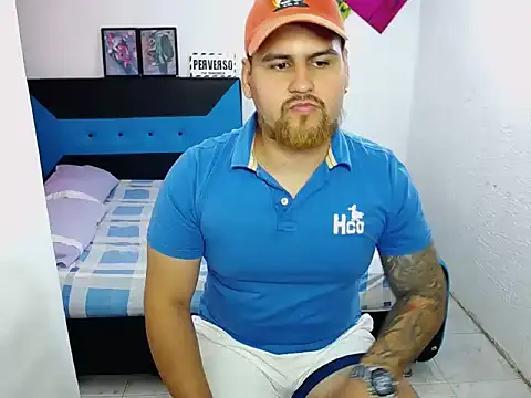 Snapshot of pitbullveryhot chatting on 12/07/24, 07:05 pitbullveryhot online show from 12/07/24, 07:05