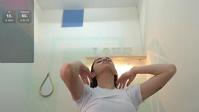 Snapshot of Mia-kalinfa chatting on 01/29/25, 06:50 Mia-kalinfa online show from 01/29/25, 06:50