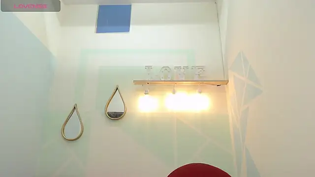 Snapshot of Mia-kalinfa chatting on 02/01/25, 12:47 Mia-kalinfa online show from 02/01/25, 12:47