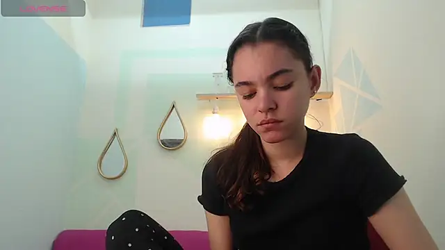 Snapshot of Mia-kalinfa chatting on 02/04/25, 06:27 Mia-kalinfa online show from 02/04/25, 06:27