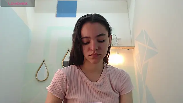 Snapshot of Mia-kalinfa chatting on 02/11/25, 01:20 Mia-kalinfa online show from 02/11/25, 01:20