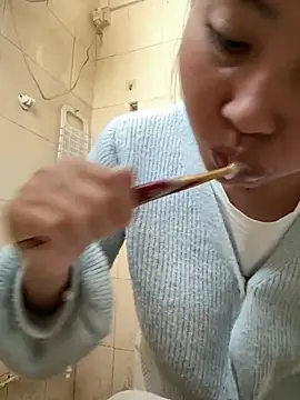 cwonchyn online show from 12/29/24, 06:24