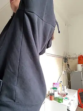 cwonchyn online show from 12/23/24, 05:39