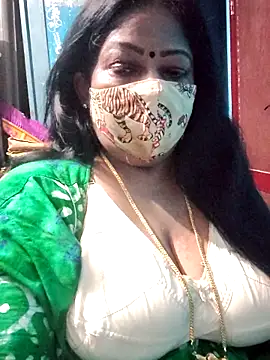 maniisha online show from 04/10/26, 03:41
