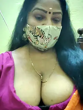 maniisha online show from 10/08/25, 07:25