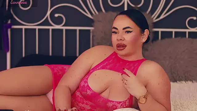 MissLilaa online show from 11/25/25, 04:18