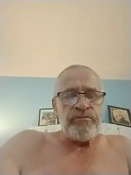 Snapshot of geilerschwanz64 chatting on 07/18/26, 07:17 geilerschwanz64 online show from 07/18/26, 07:17