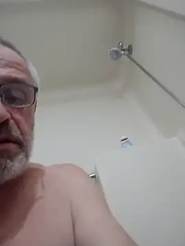 geilerschwanz64 online show from 10/31/25, 12:35