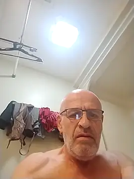 geilerschwanz64 online show from 11/06/25, 06:39