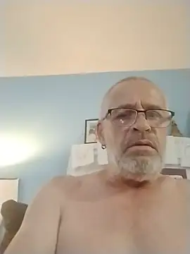 Snapshot of geilerschwanz64 chatting on 06/19/26, 10:43 geilerschwanz64 online show from 06/19/26, 10:43