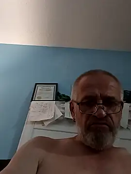 Snapshot of geilerschwanz64 chatting on 03/22/25, 02:05 geilerschwanz64 online show from 03/22/25, 02:05