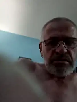 Snapshot of geilerschwanz64 chatting on 03/22/25, 05:06 geilerschwanz64 online show from 03/22/25, 05:06