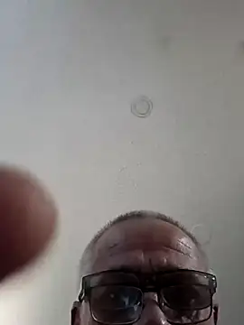 Snapshot of geilerschwanz64 chatting on 03/20/25, 09:56 geilerschwanz64 online show from 03/20/25, 09:56