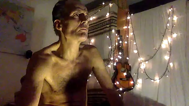 TowaFreespirit online show from 12/13/24, 11:17