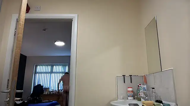 TowaFreespirit online show from 03/18/25, 02:17