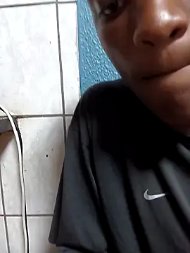 Snapshot of Sweet___Dick chatting on 02/13/26, 06:52 Sweet Dick online show from 02/13/26, 06:52