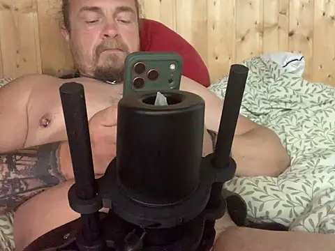 ThoseCrazyGermans online show from 05/25/26, 05:07