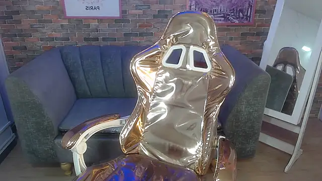 Kitty fox b online show from 03/13/25, 12:56