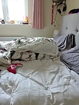 Tallulah-mae-xoxox online show from 11/22/25, 11:20