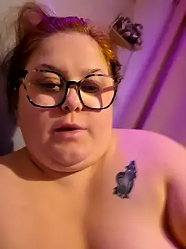 Tallulah-mae-xoxox online show from 10/28/25, 02:12