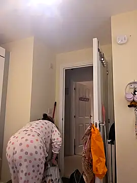 Tallulah-mae-xoxox online show from 04/18/26, 07:18