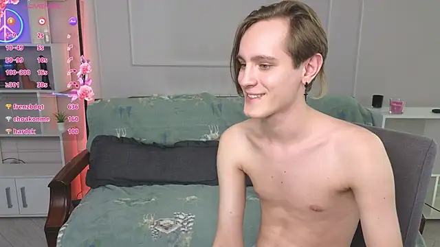 Snapshot of nikompell chatting on 01/12/25, 03:17 nikompell online show from 01/12/25, 03:17