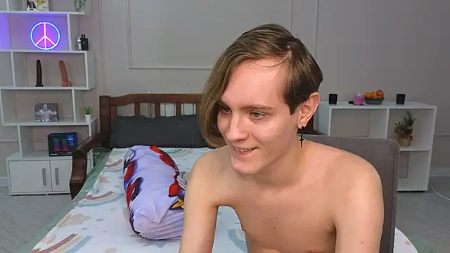 Snapshot of nikompell chatting on 01/04/25, 02:35 nikompell online show from 01/04/25, 02:35