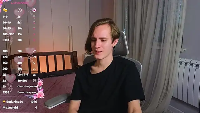 Snapshot of nikompell chatting on 02/22/25, 06:17 nikompell online show from 02/22/25, 06:17