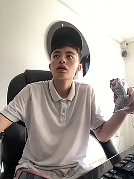 nico 18x online show from 12/01/25, 04:52