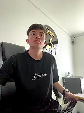 nico 18x online show from 12/18/25, 08:12