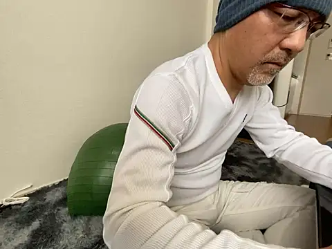 Snapshot of Grandpa29hijii chatting on 03/01/25, 03:53 Grandpa29hijii online show from 03/01/25, 03:53