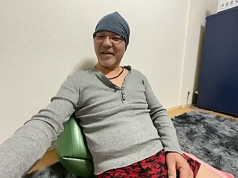 Snapshot of Grandpa29hijii chatting on 02/03/25, 01:51 Grandpa29hijii online show from 02/03/25, 01:51