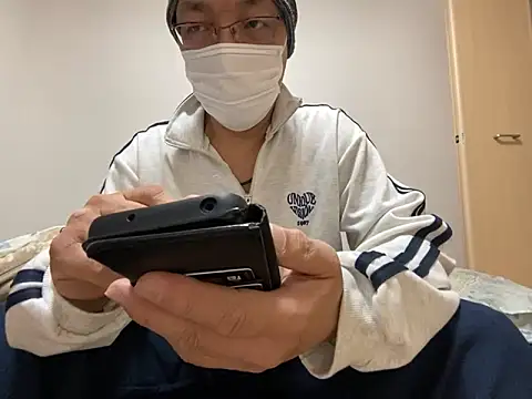 Snapshot of Grandpa29hijii chatting on 01/19/25, 03:10 Grandpa29hijii online show from 01/19/25, 03:10