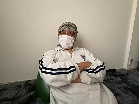 Snapshot of Grandpa29hijii chatting on 03/01/25, 08:02 Grandpa29hijii online show from 03/01/25, 08:02