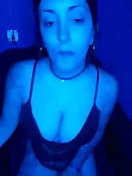 shishiii 11 online show from 12/18/24, 03:58