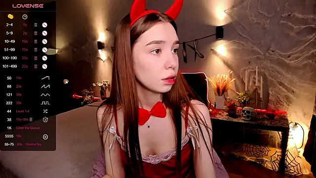 MilliBrown  online show from 10/24/25, 08:24